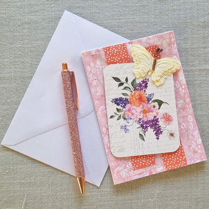 Gratulationskort A6: Blomma och fjäril, rosa